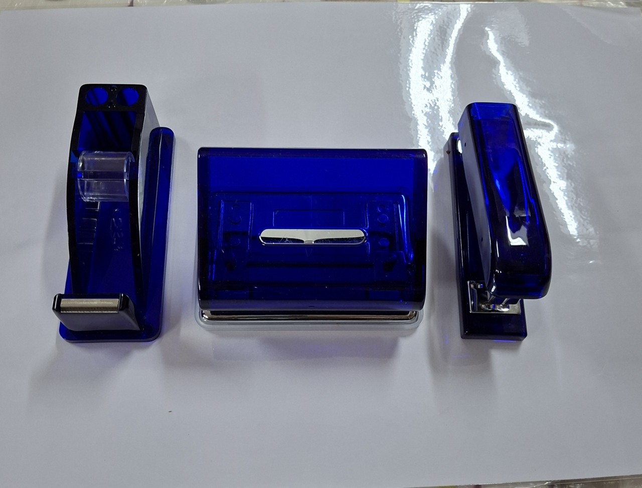 EPL G123 亚加力文具套装 (打孔机,钉书机,胶纸座)